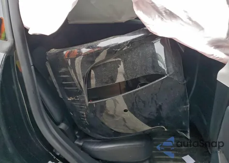 2022 Tesla Model Y z USA, uszkodzony, nr VIN 7SAYGDEF1NF502904